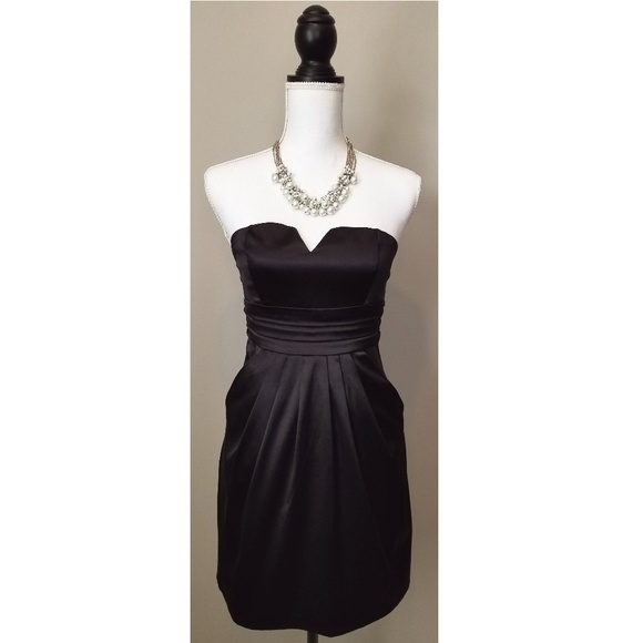 Black Strapless Dress with Pockets - Picture 1 of 7